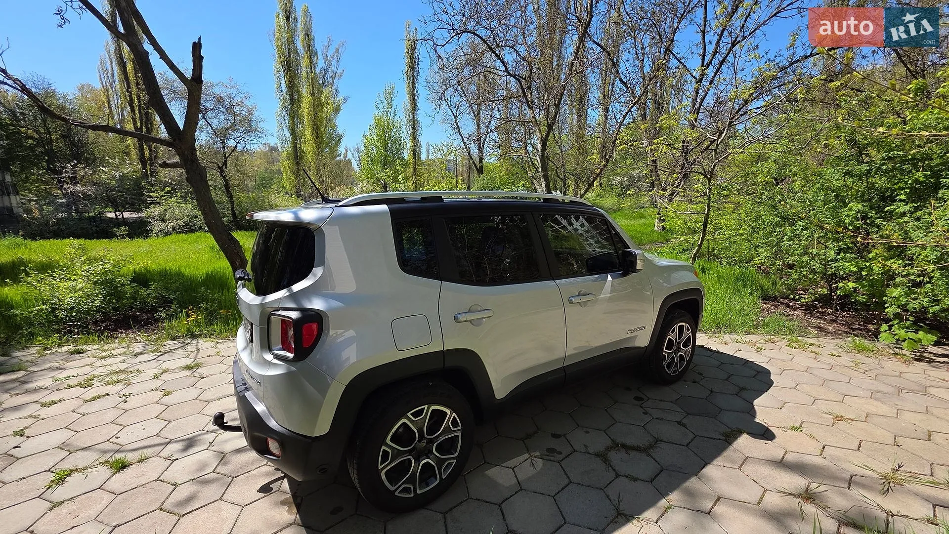 2015 Jeep Renegade - мініатюра 6