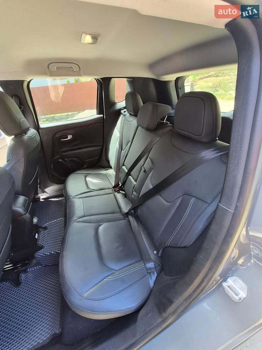 2021 Jeep Renegade - мініатюра 4