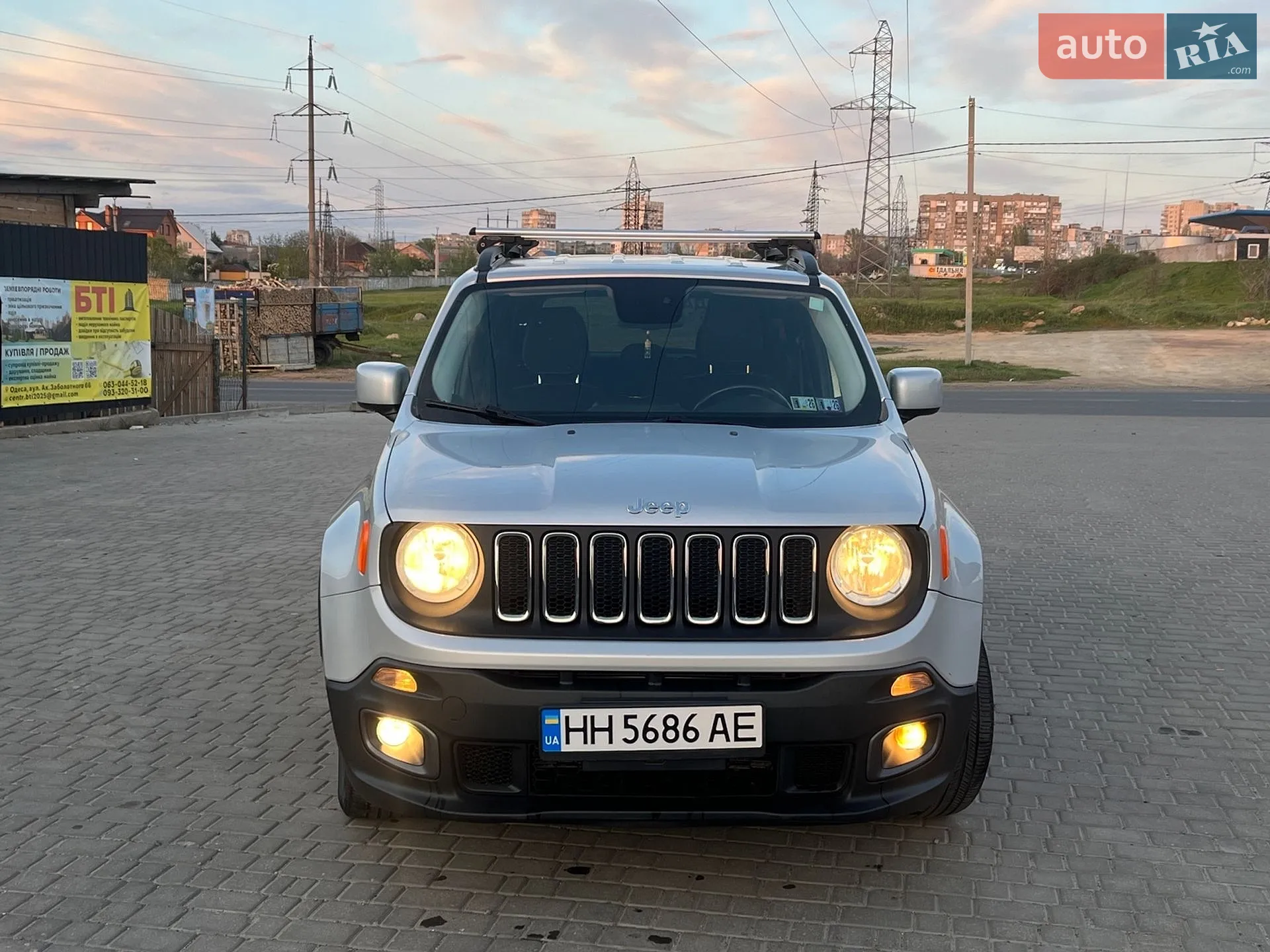 2017 Jeep Renegade - мініатюра 2