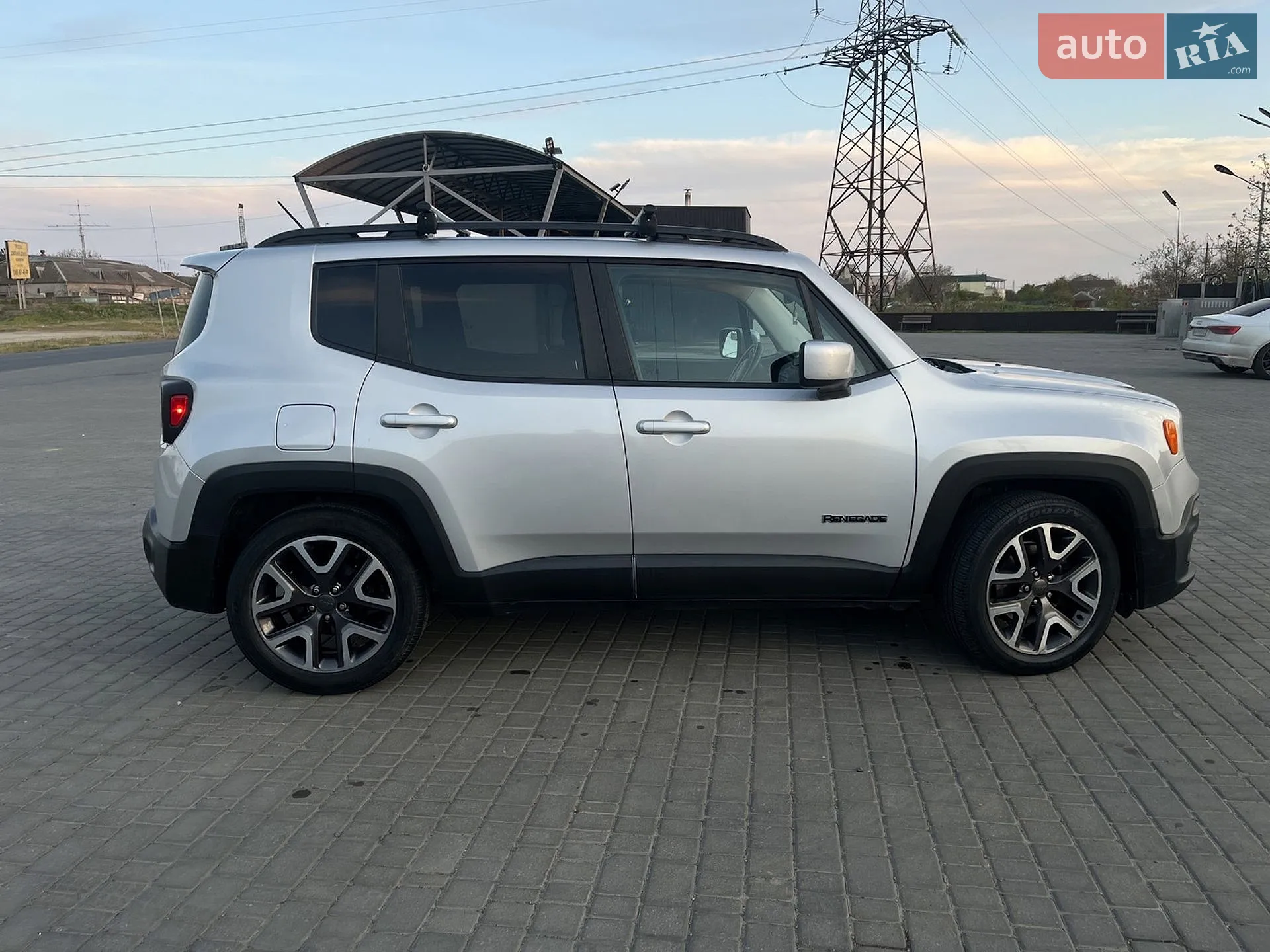 2017 Jeep Renegade - мініатюра 5