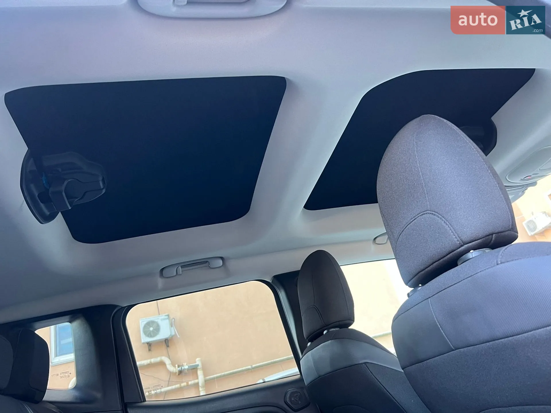 2016 Jeep Renegade - мініатюра 5