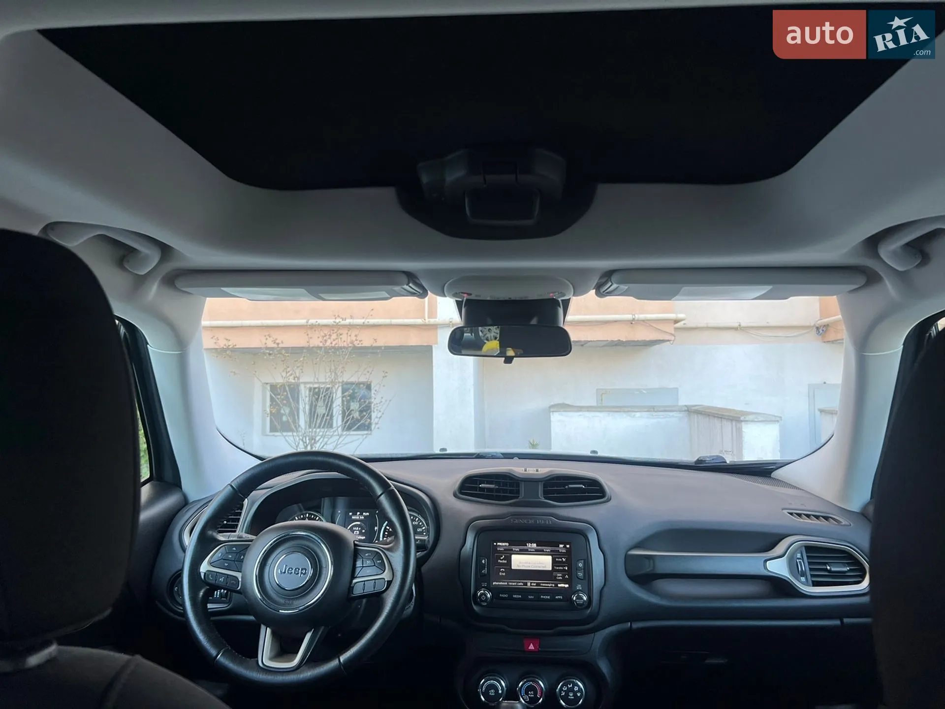 2016 Jeep Renegade - мініатюра 4