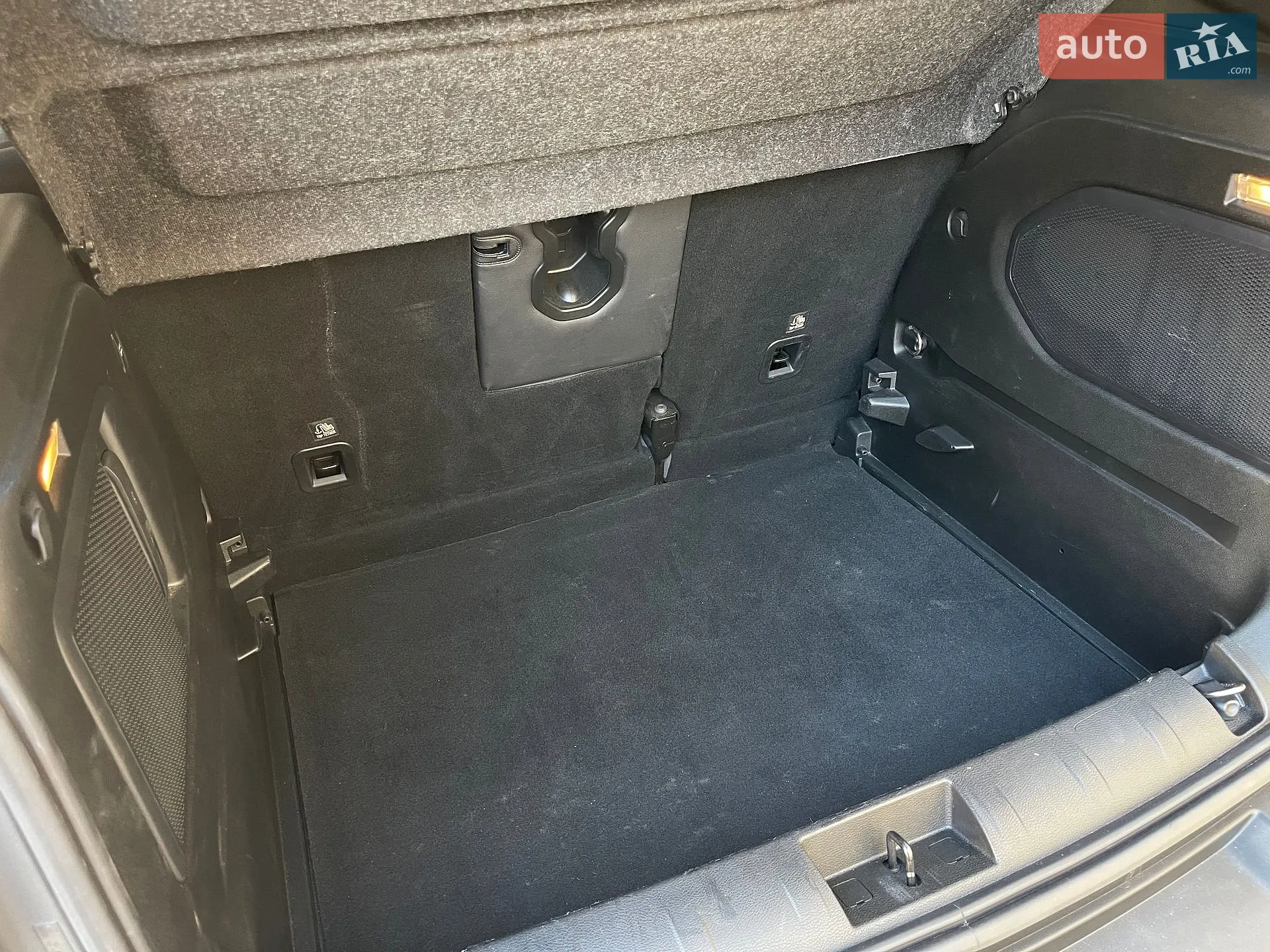 2015 Jeep Renegade - мініатюра 35