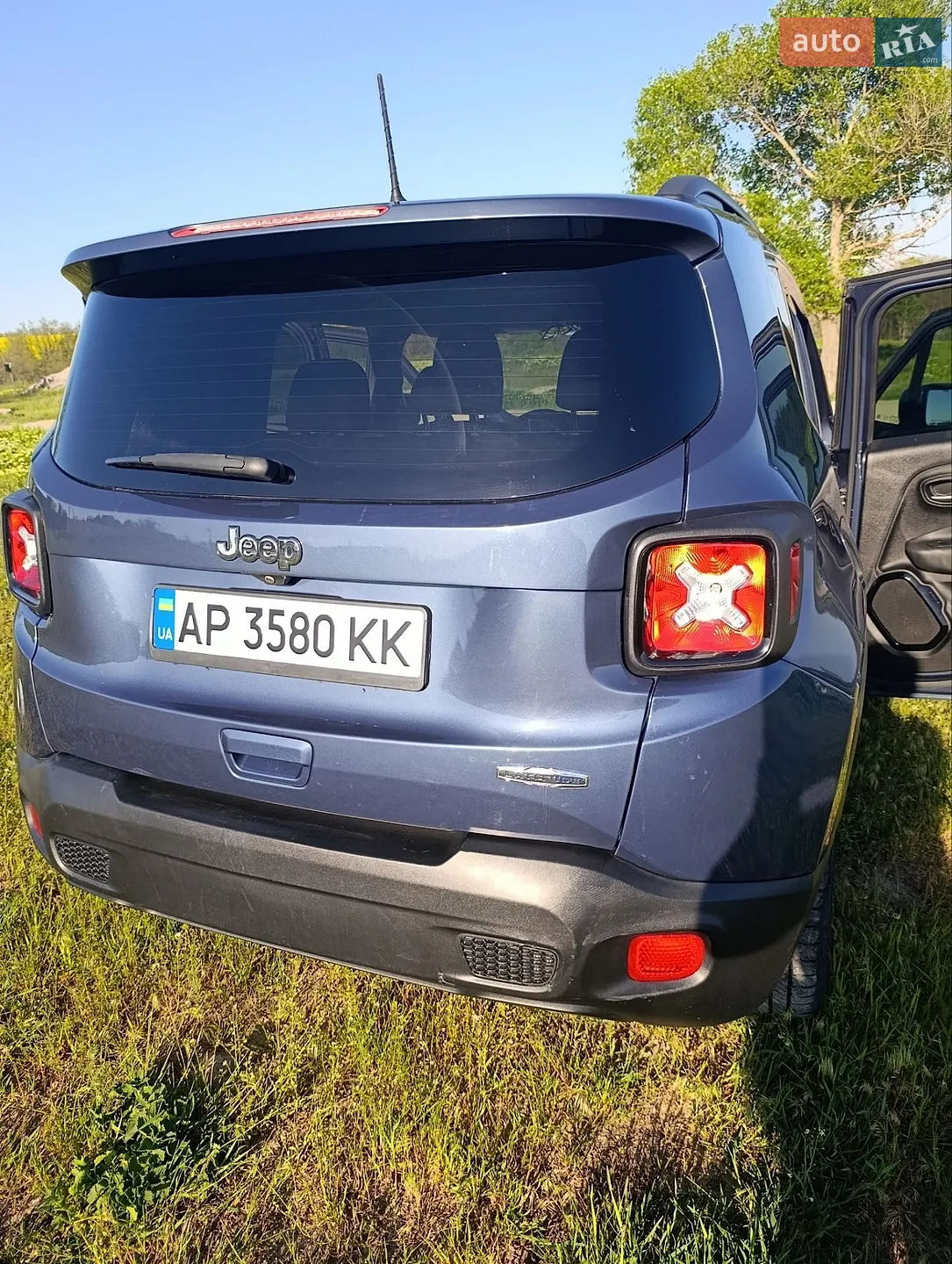 2019 Jeep Renegade - мініатюра 2