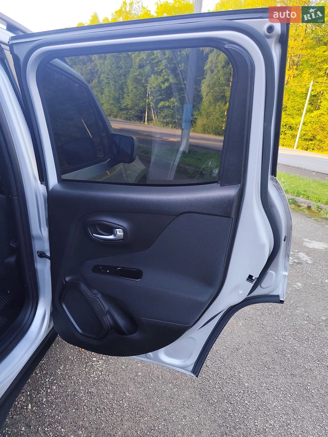 2021 Jeep Renegade - мініатюра 24