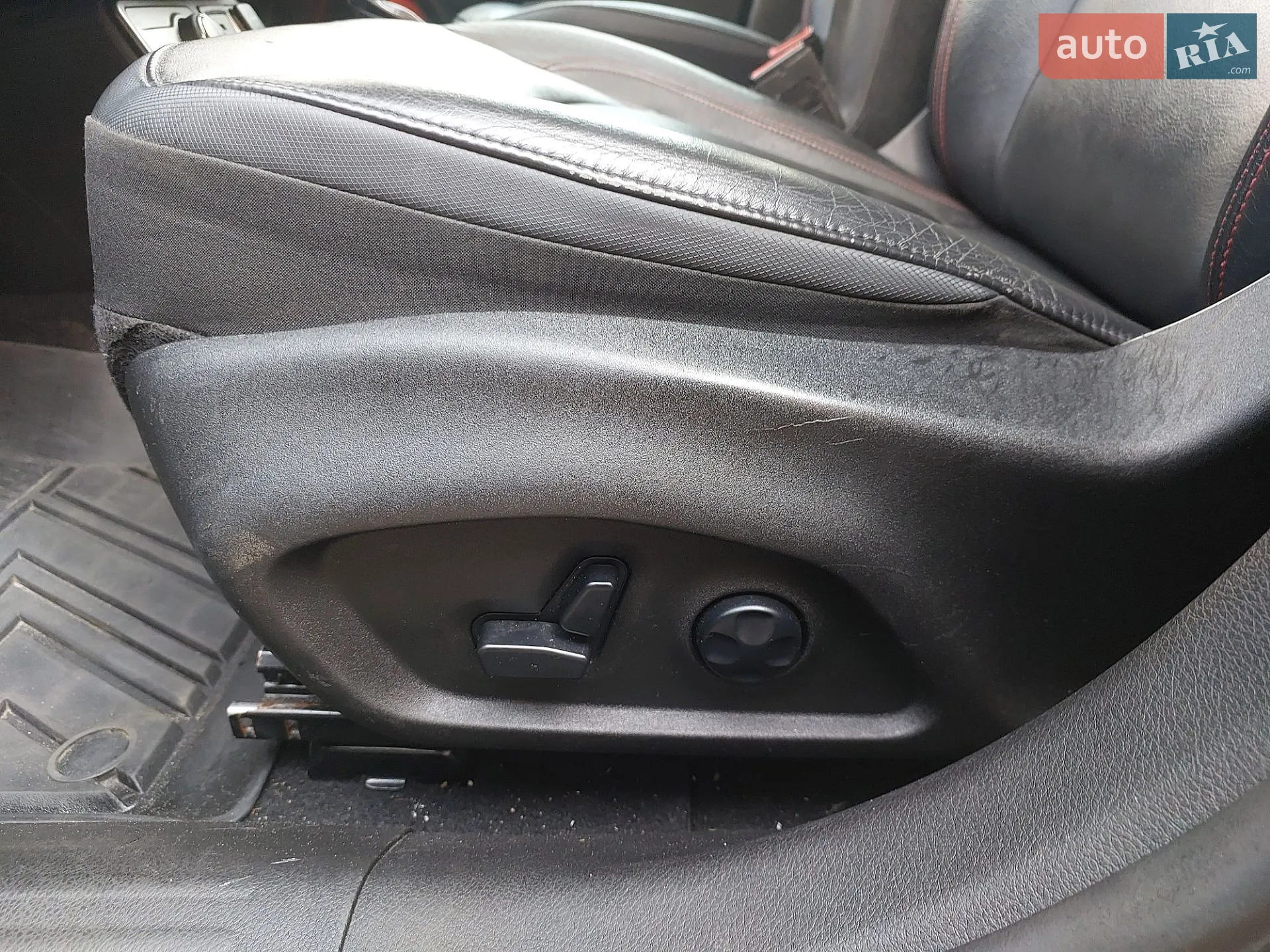 2020 Jeep Renegade - мініатюра 8