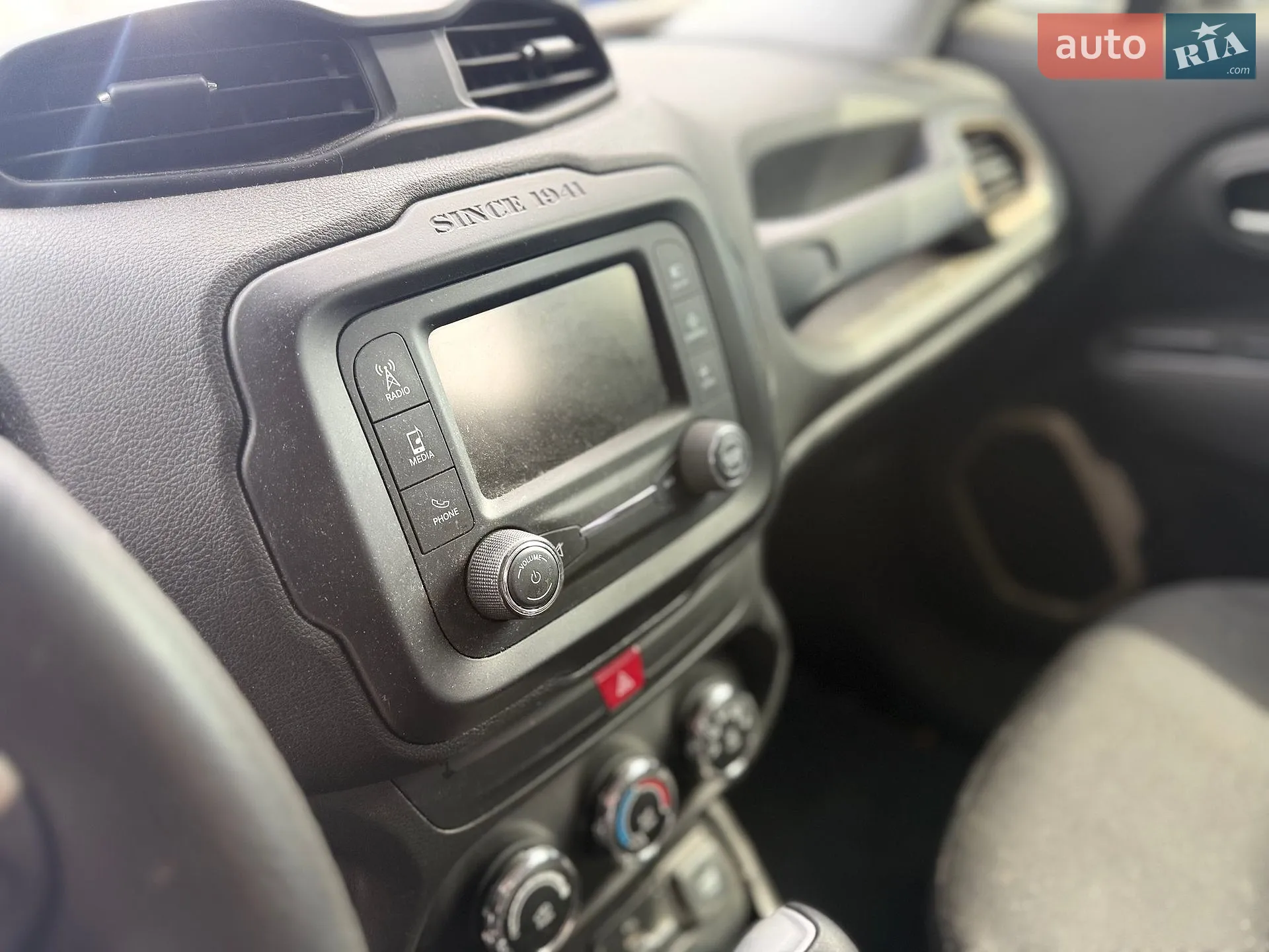 2017 Jeep Renegade - мініатюра 12