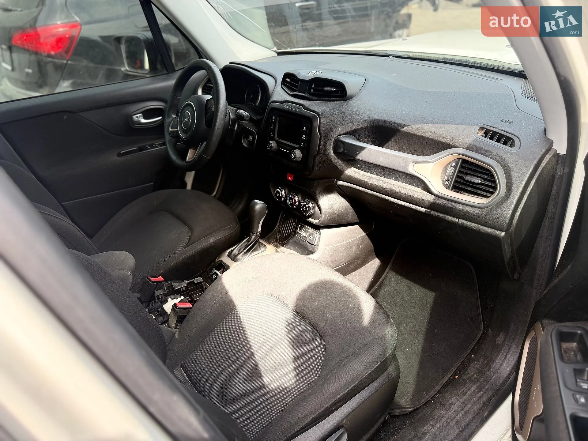 2017 Jeep Renegade - мініатюра 15
