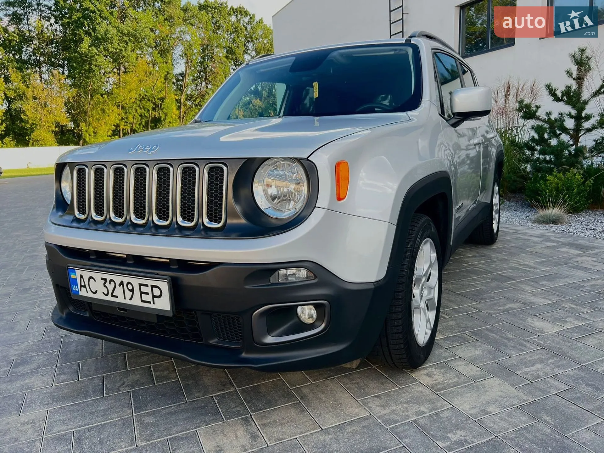 2018 Jeep Renegade - мініатюра 2