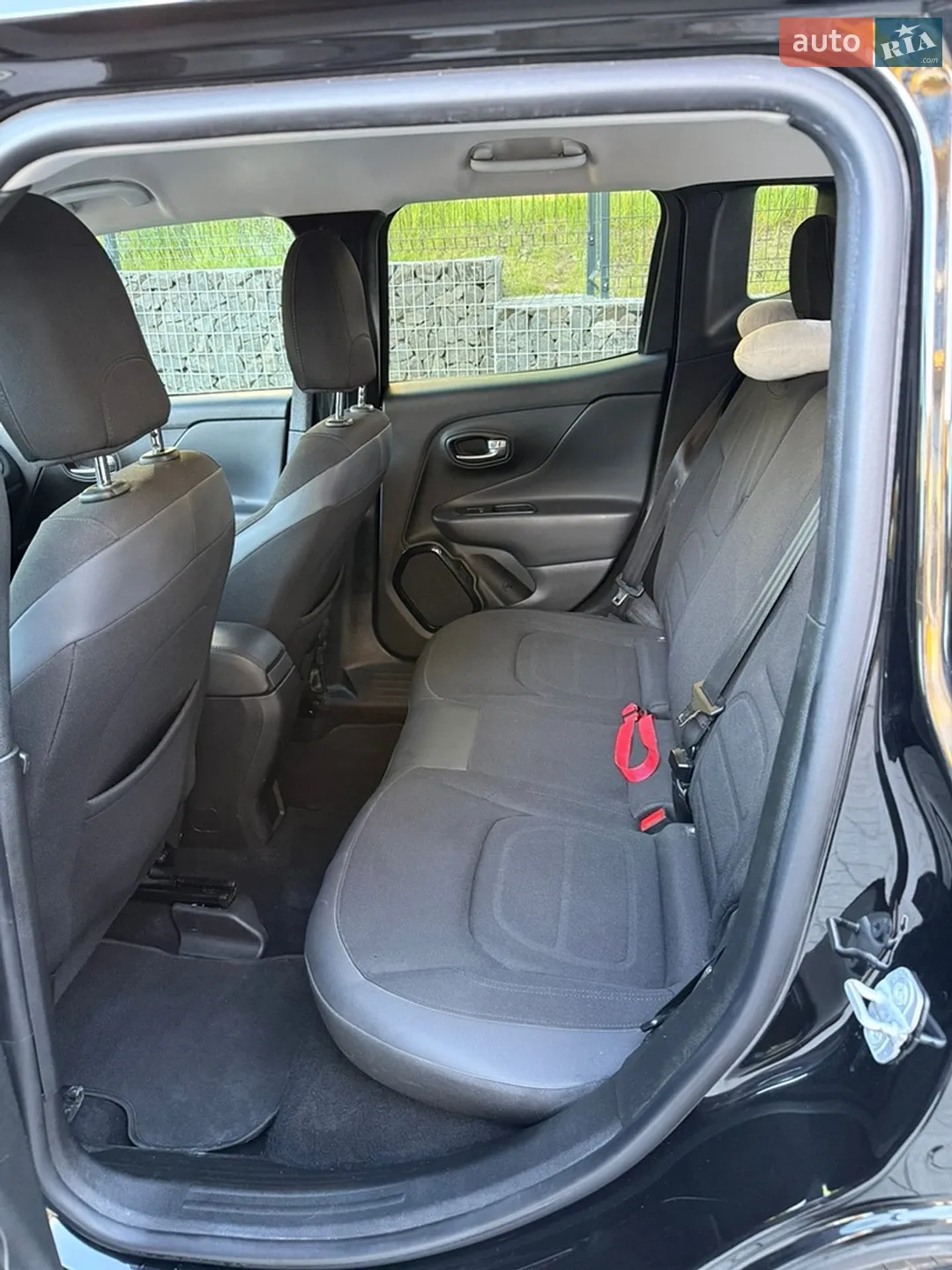 2016 Jeep Renegade - мініатюра 12