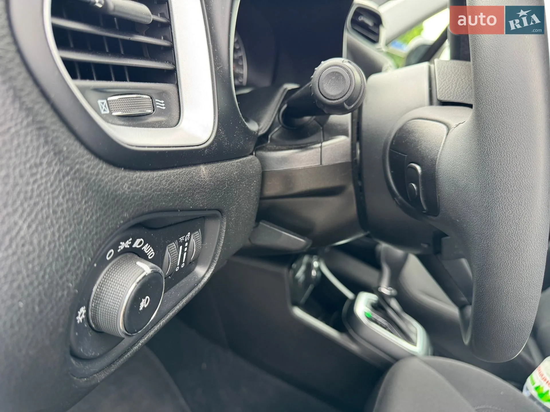 2020 Jeep Renegade - мініатюра 73