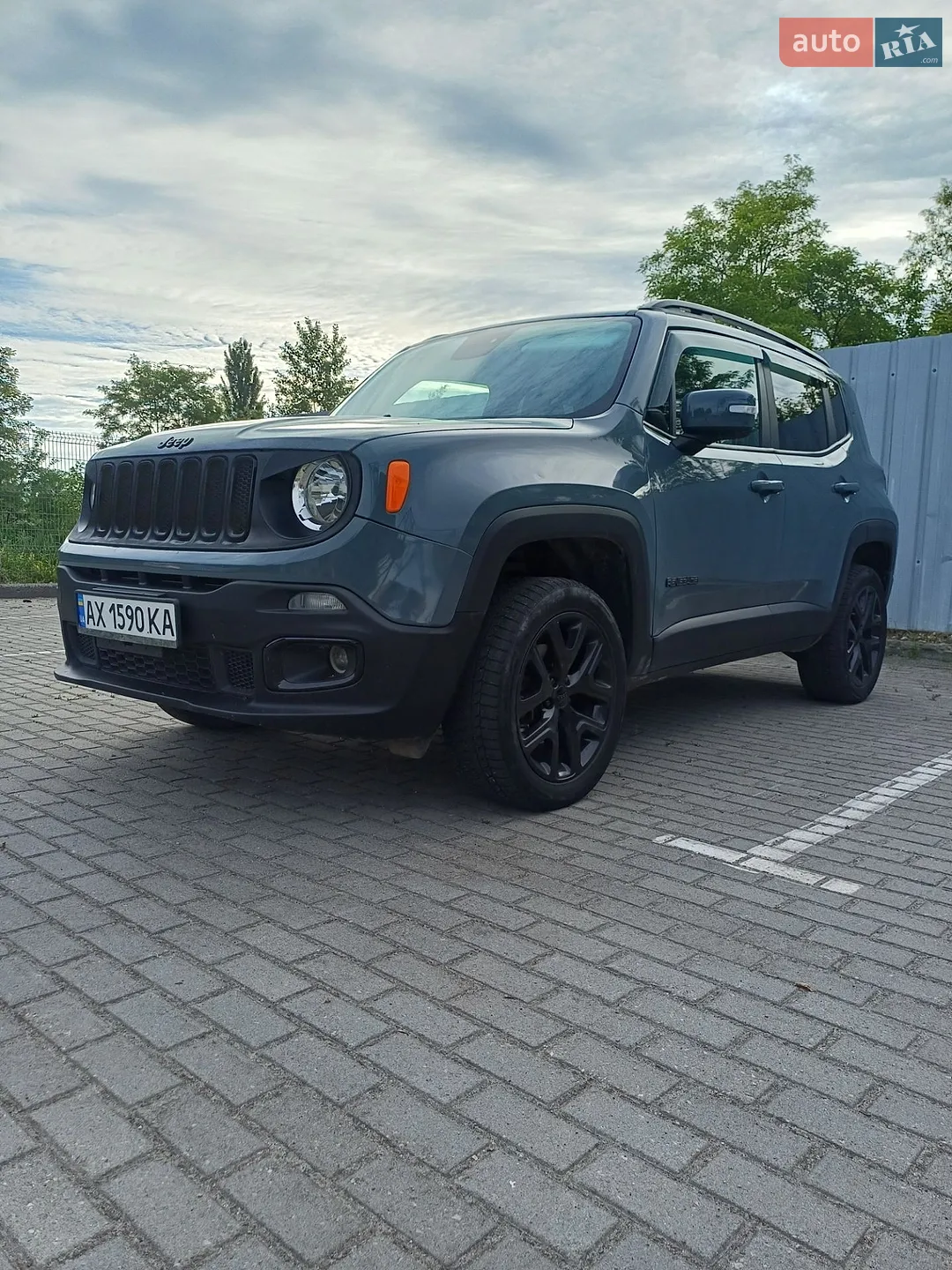 2017 Jeep Renegade - мініатюра 3