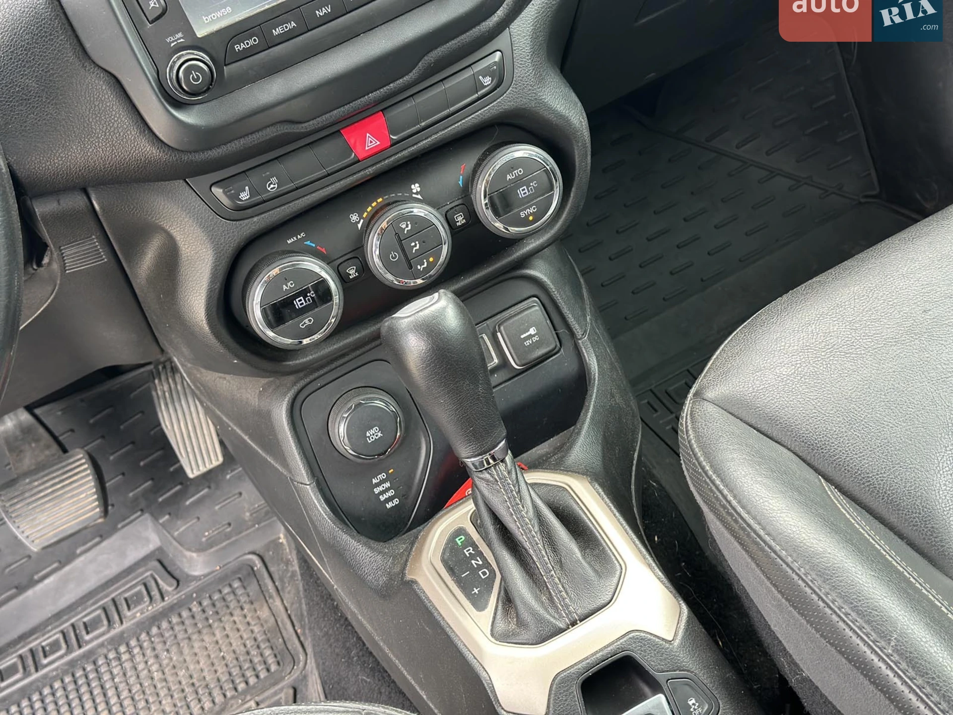 2015 Jeep Renegade - мініатюра 14