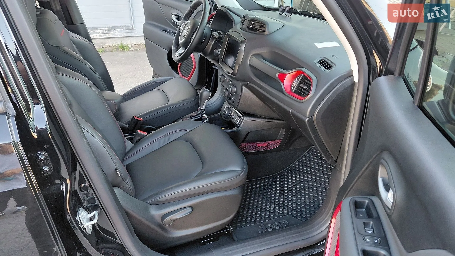 2023 Jeep Renegade - мініатюра 28