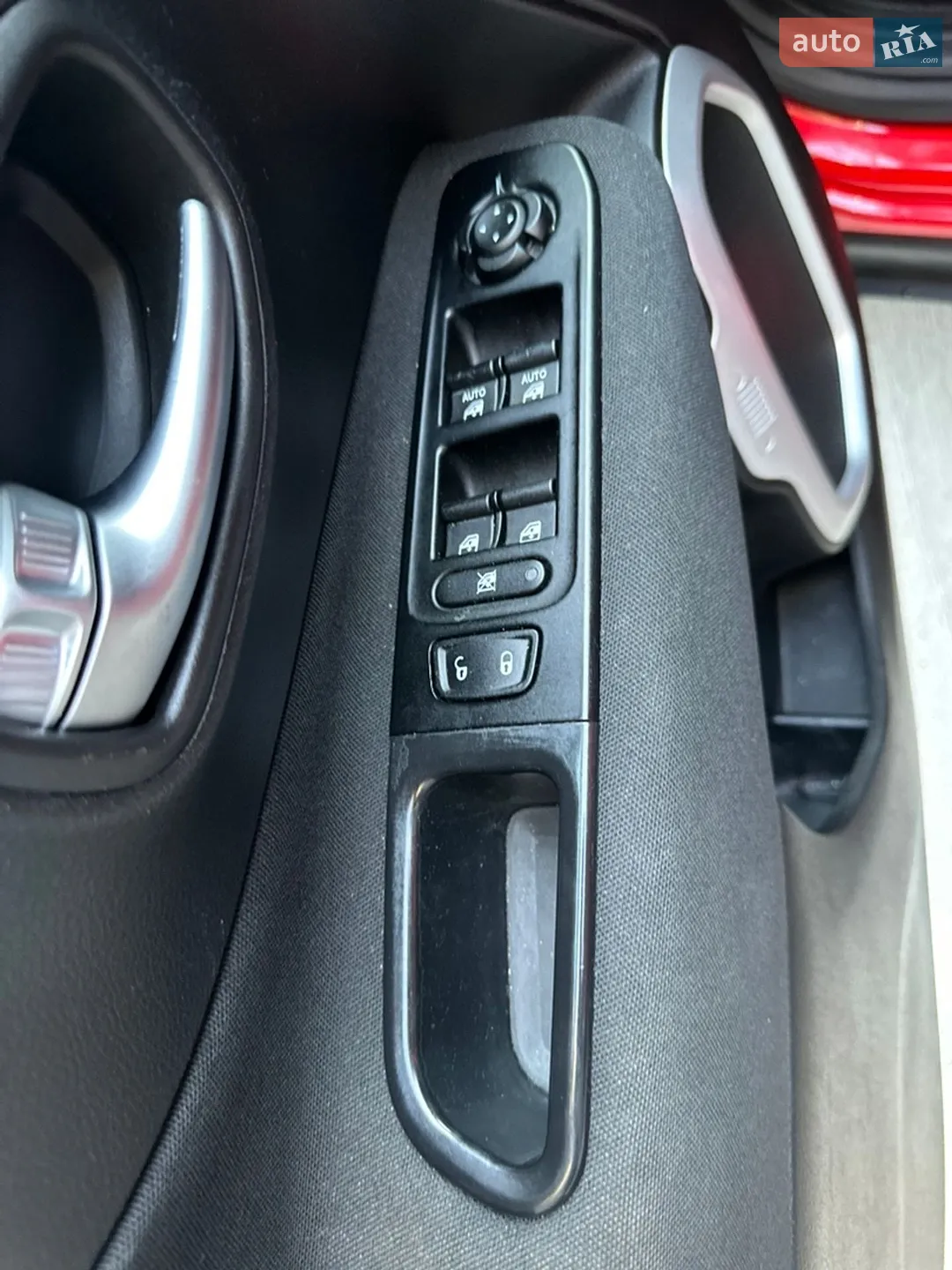 2019 Jeep Renegade - мініатюра 17