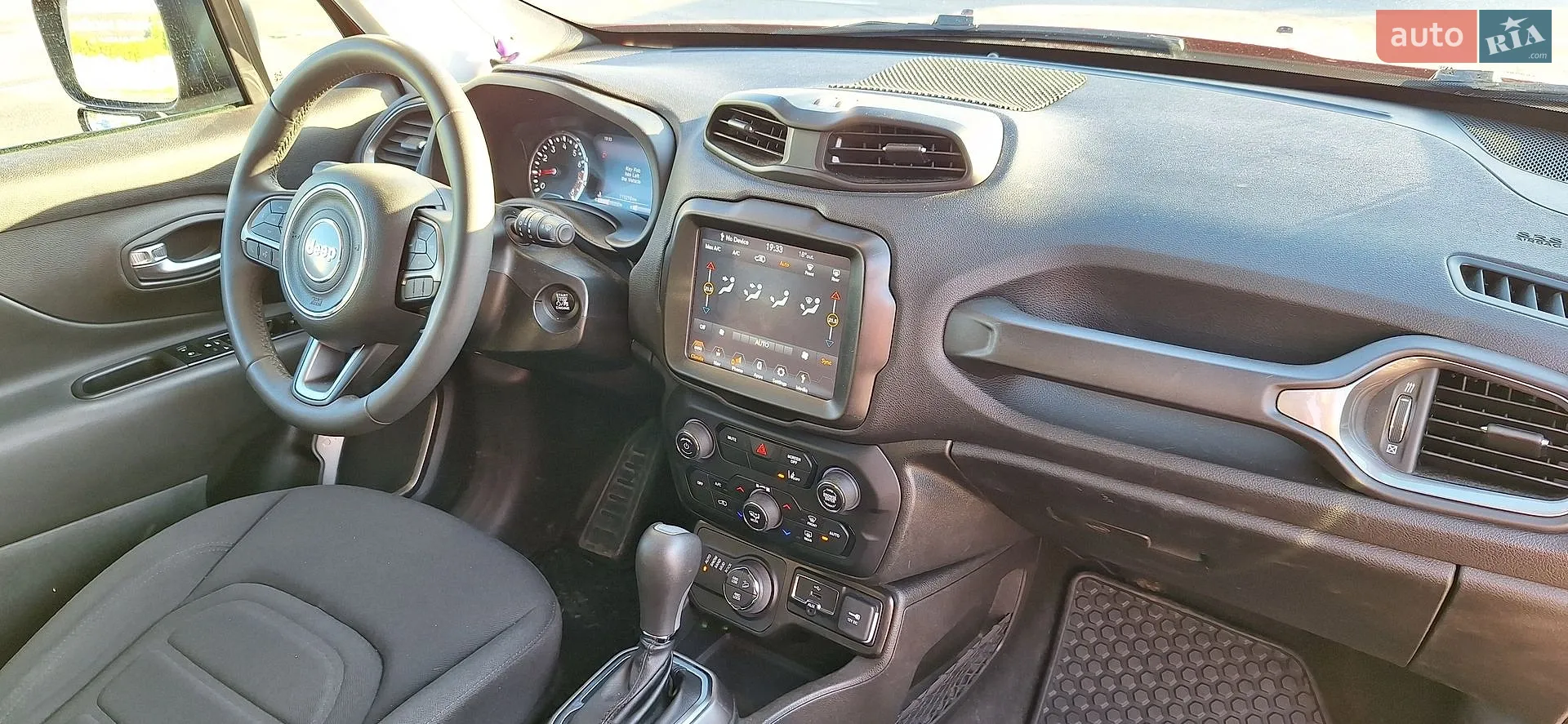 2022 Jeep Renegade - мініатюра 23