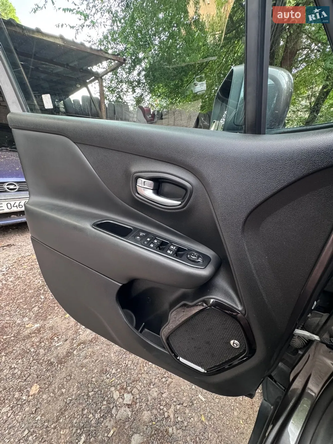 2017 Jeep Renegade - мініатюра 13