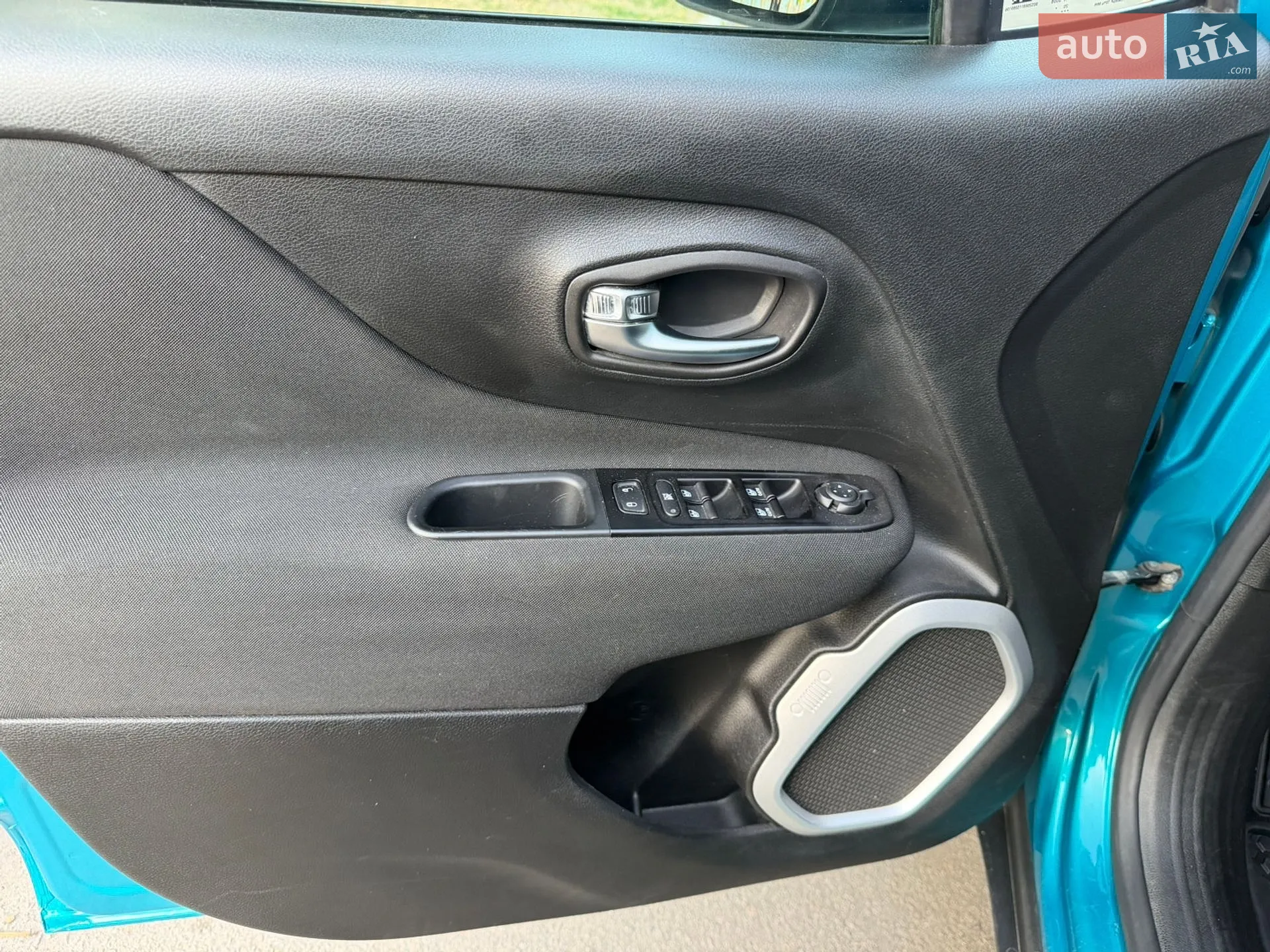 2021 Jeep Renegade - мініатюра 23