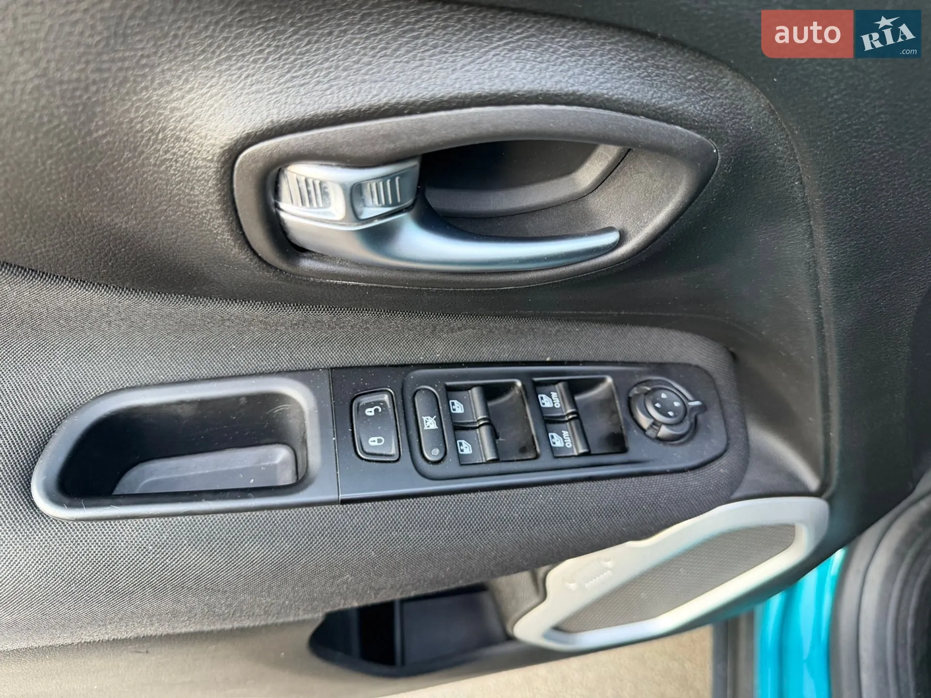 2021 Jeep Renegade - мініатюра 24