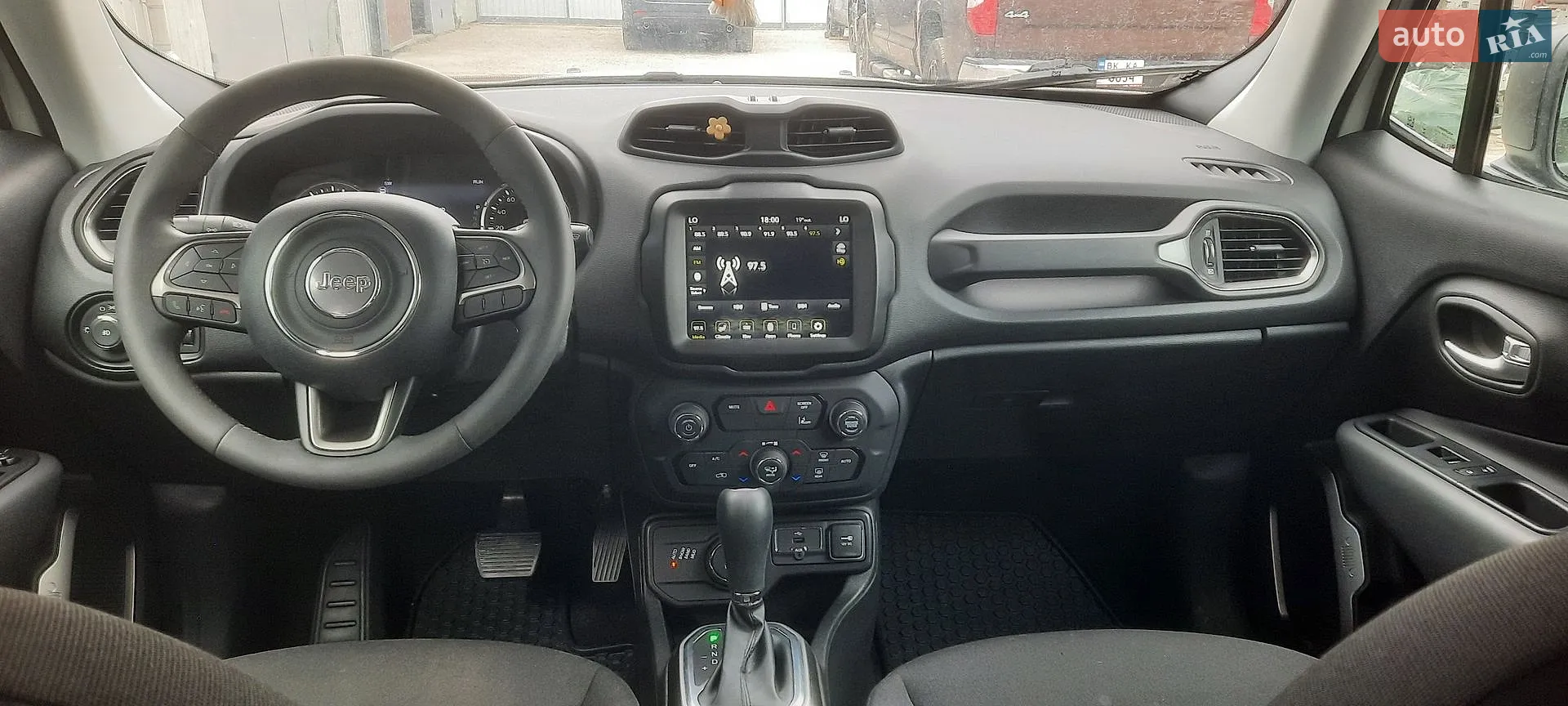 2022 Jeep Renegade - мініатюра 25