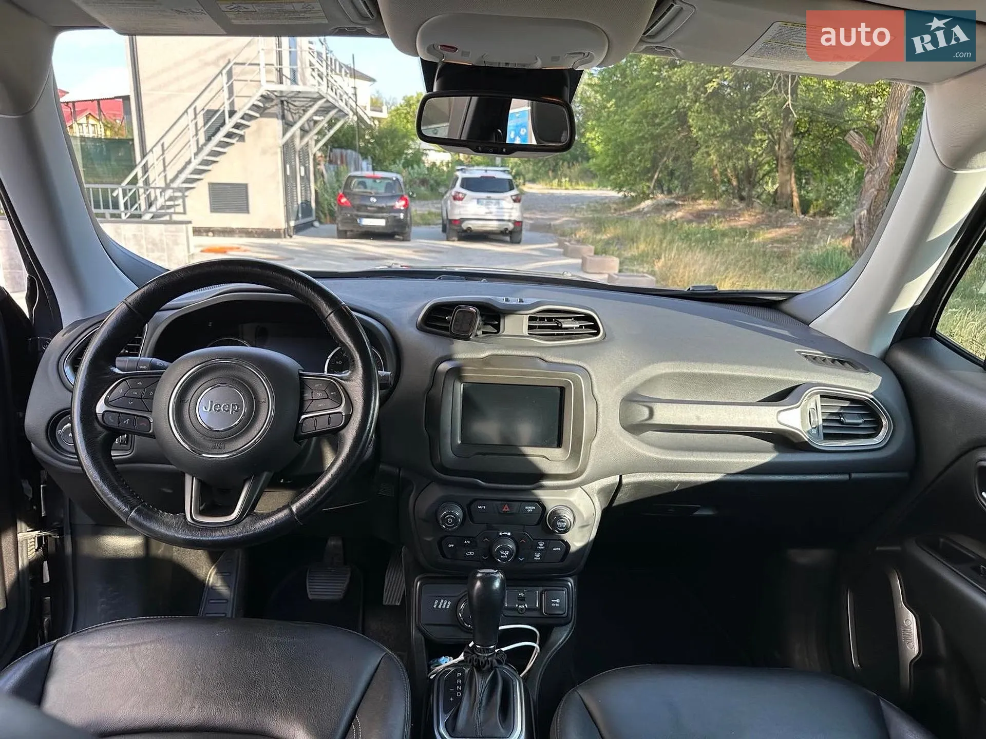 2020 Jeep Renegade - мініатюра 2