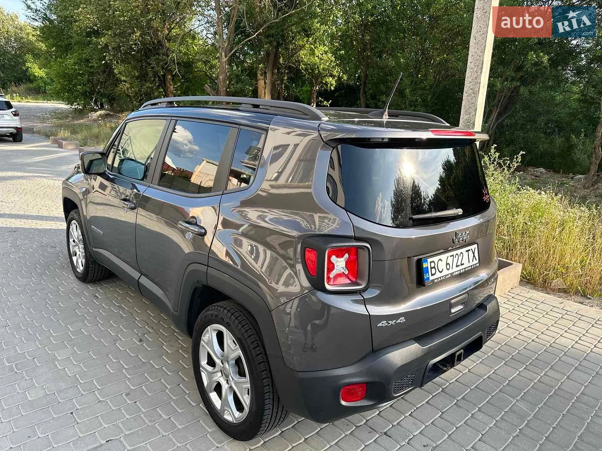2020 Jeep Renegade - мініатюра 16