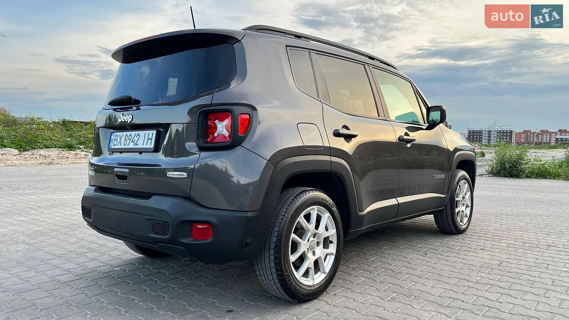 2020 Jeep Renegade - мініатюра 20