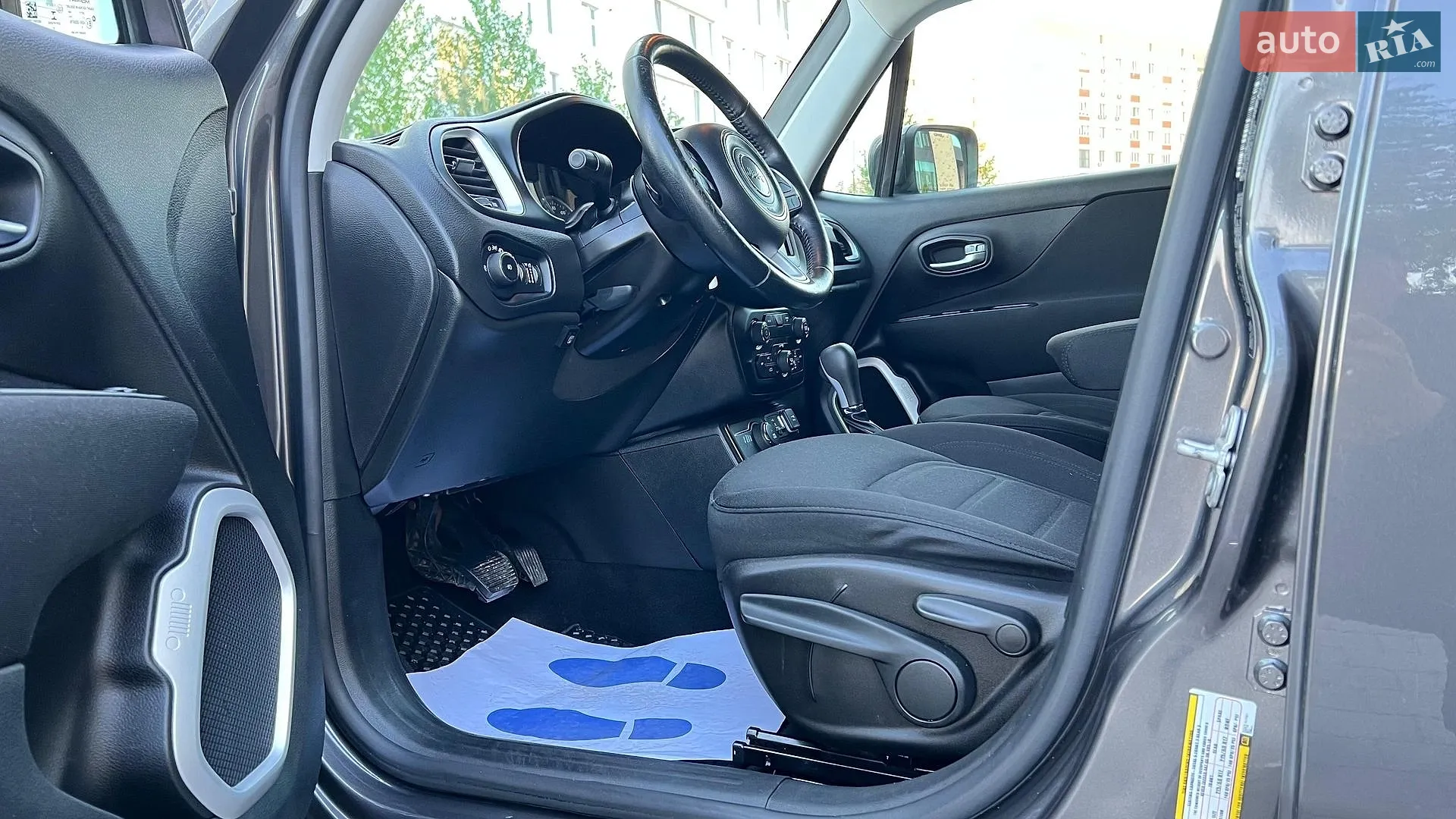 2020 Jeep Renegade - мініатюра 24
