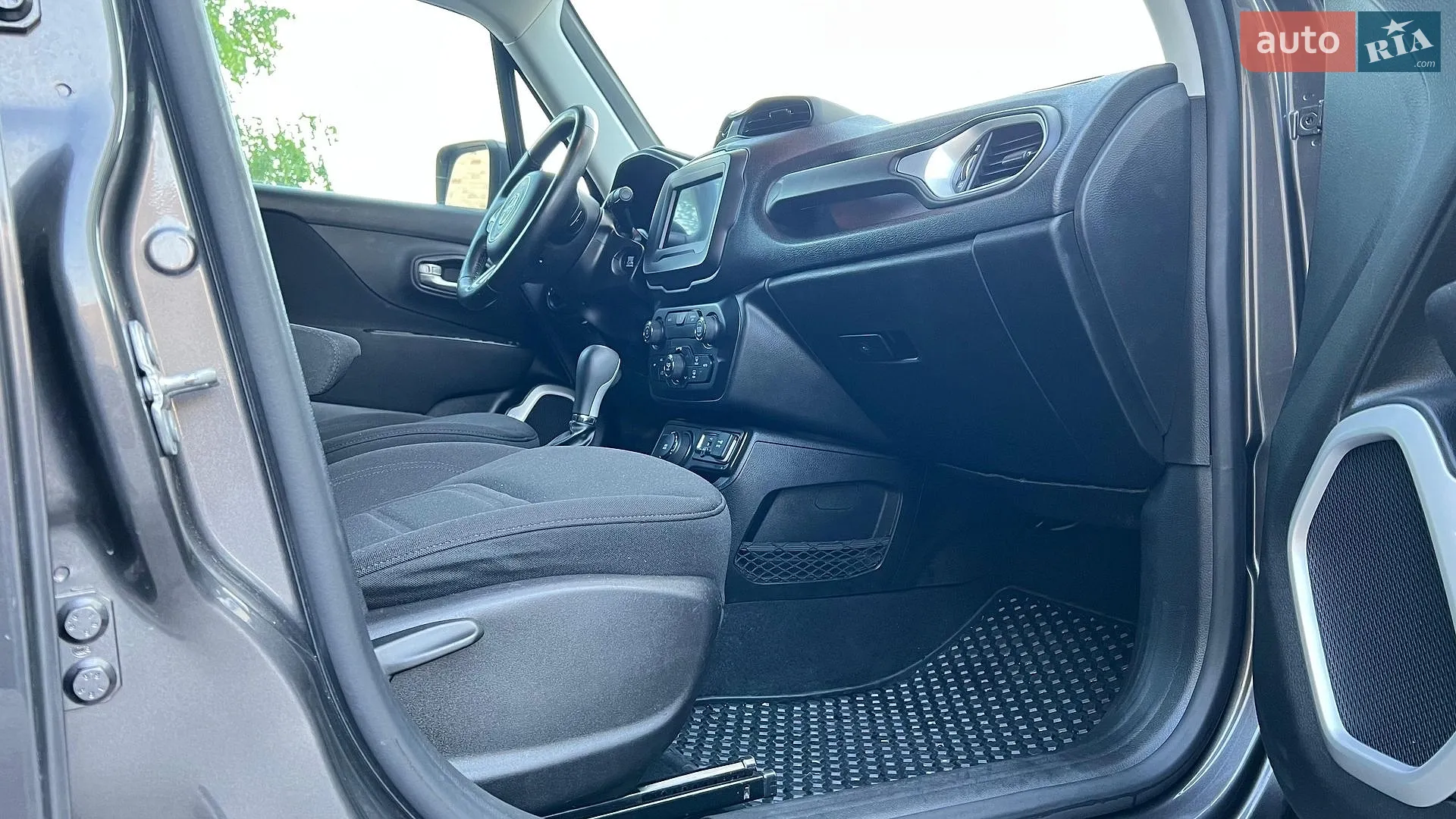 2020 Jeep Renegade - мініатюра 30