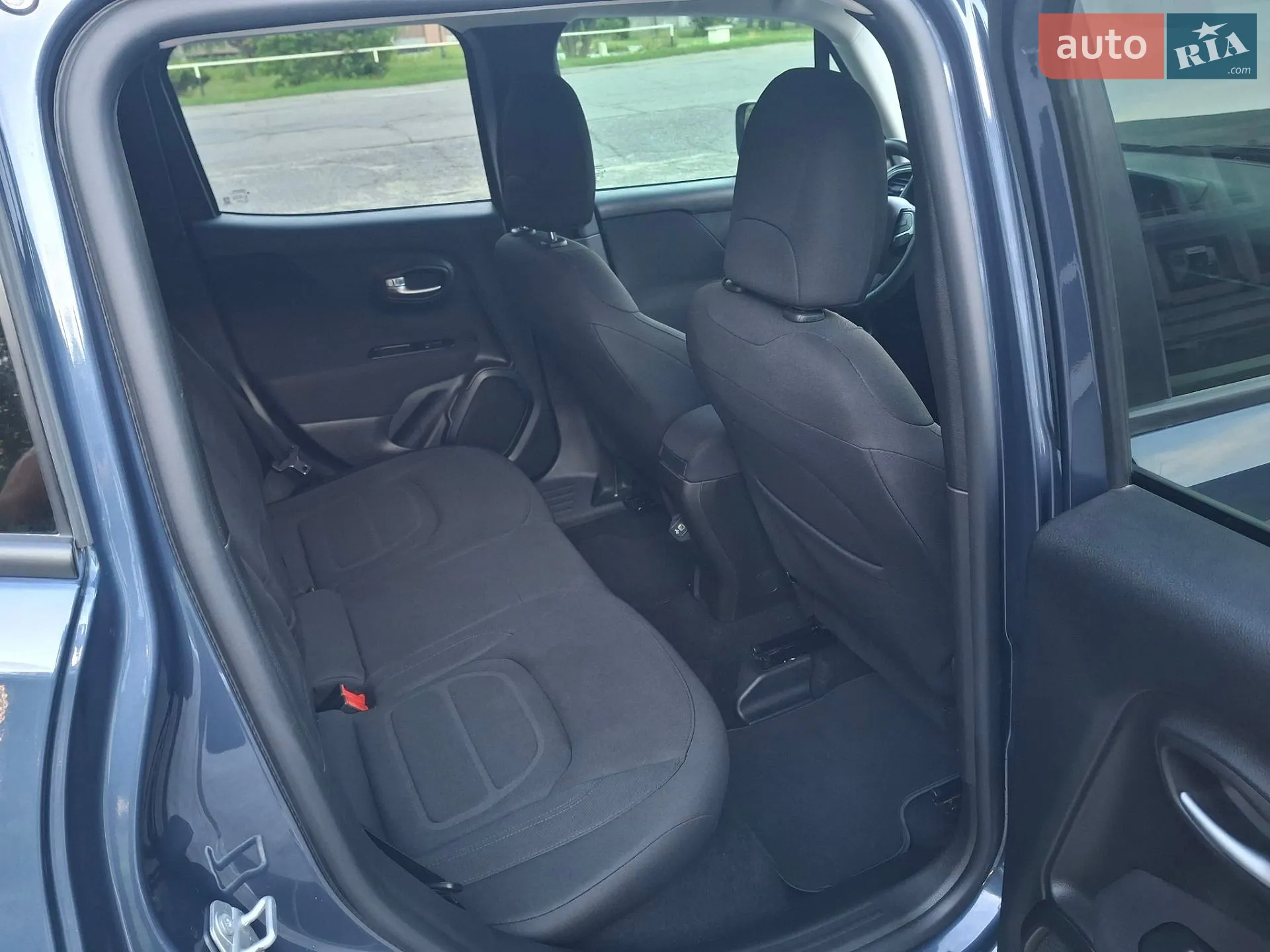 2020 Jeep Renegade - мініатюра 35
