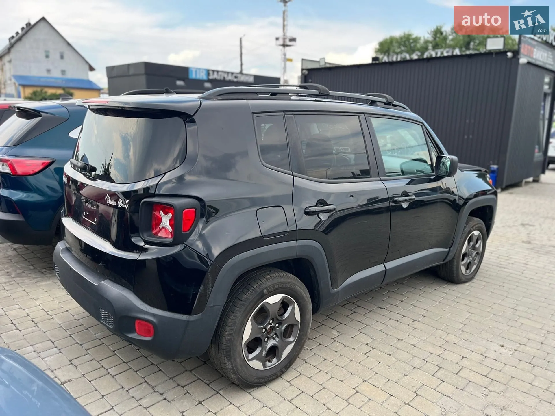 2017 Jeep Renegade - мініатюра 3