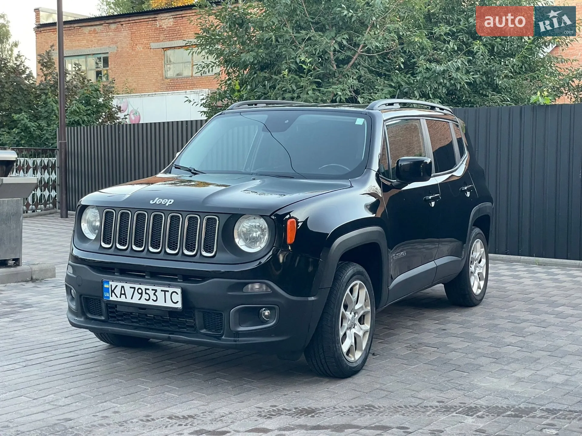 2017 Jeep Renegade - фото 1