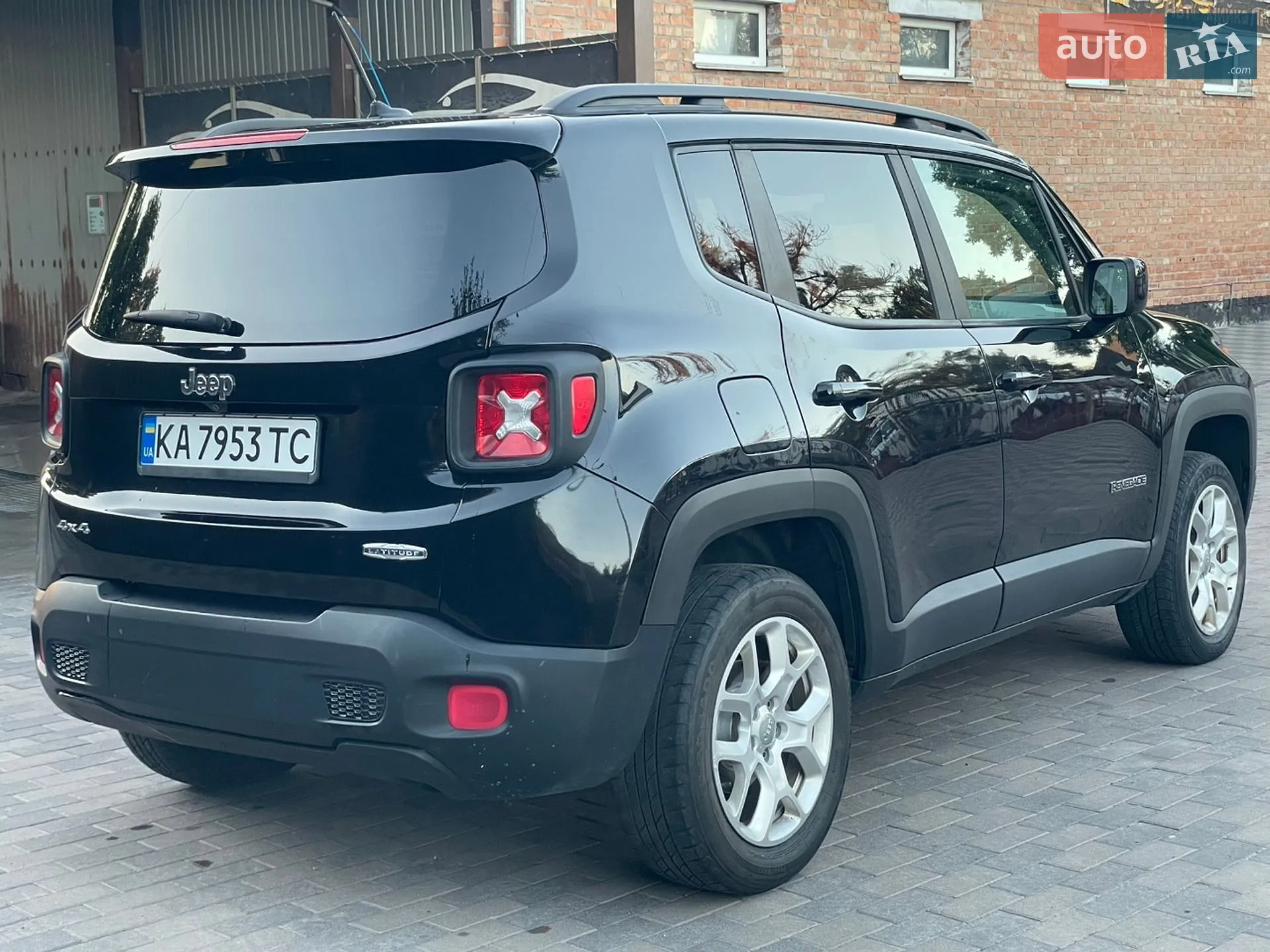 2017 Jeep Renegade - мініатюра 15