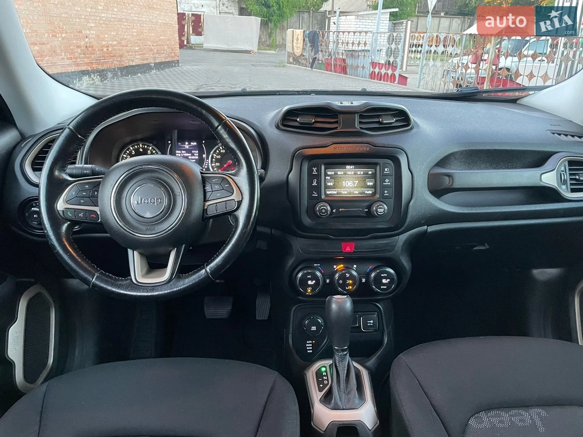 2017 Jeep Renegade - мініатюра 31