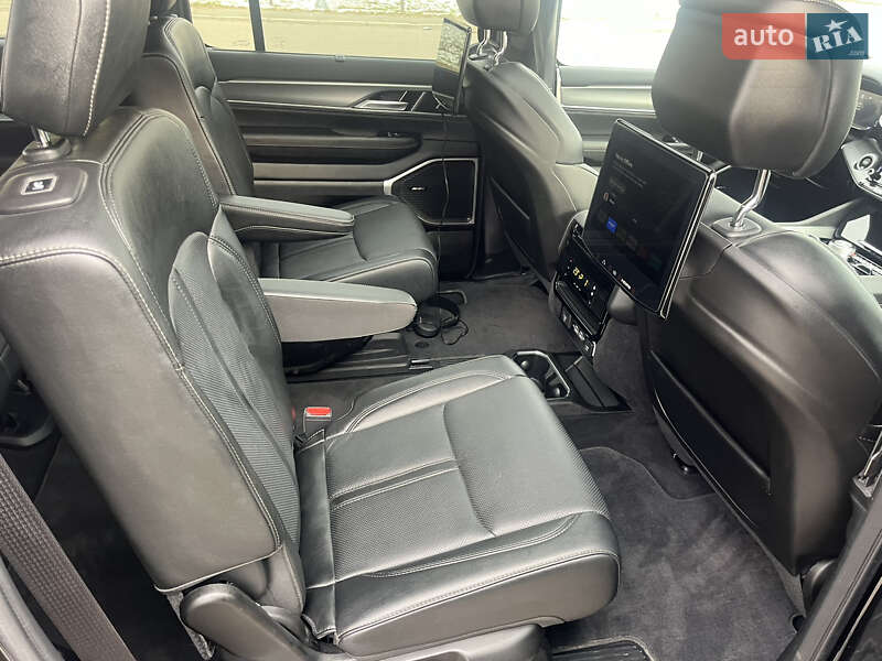 Внедорожник / Кроссовер Jeep Wagoneer 2023 в Киеве фото 32 Внедорожник / Кроссовер Jeep Wagoneer 2023 в Киеве