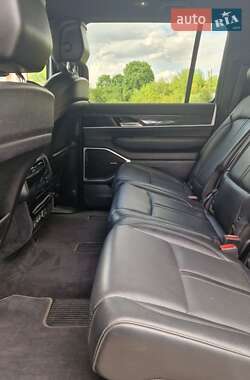 Внедорожник / Кроссовер Jeep Wagoneer 2021 в 