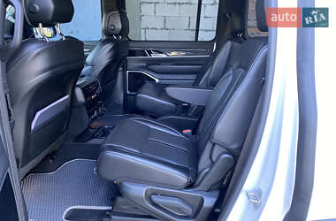 Внедорожник / Кроссовер Jeep Wagoneer 2021 в 