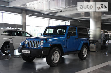 Внедорожник / Кроссовер Jeep Wrangler 2015 в Киеве