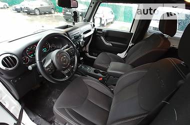 Внедорожник / Кроссовер Jeep Wrangler 2013 в Киеве