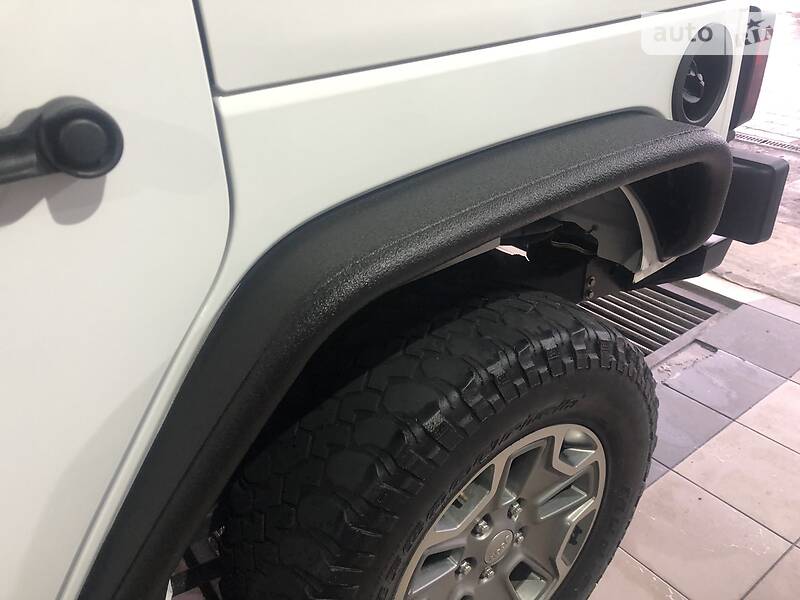 Позашляховик / Кросовер Jeep Wrangler 2015 в Києві