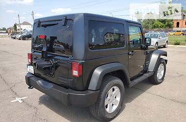 Позашляховик / Кросовер Jeep Wrangler 2012 в 