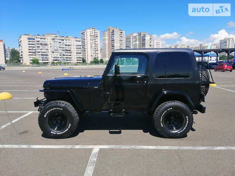 Позашляховик / Кросовер Jeep Wrangler 1995 в Києві