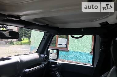 Позашляховик / Кросовер Jeep Wrangler 2018 в 