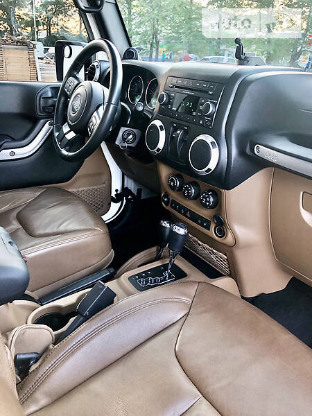 Позашляховик / Кросовер Jeep Wrangler 2012 в Одесі фото 22 Позашляховик / Кросовер Jeep Wrangler 2012 в Одесі