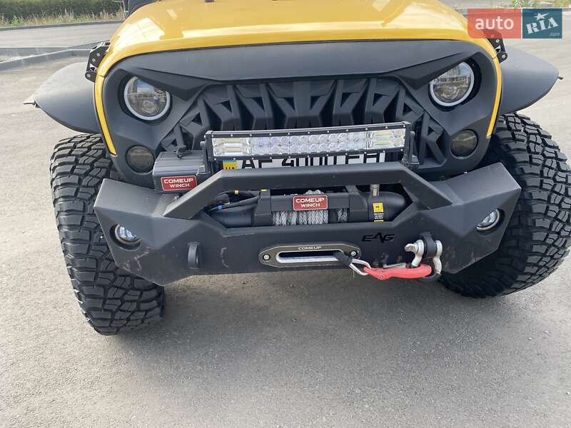 Внедорожник / Кроссовер Jeep Wrangler 2015 в Днепре