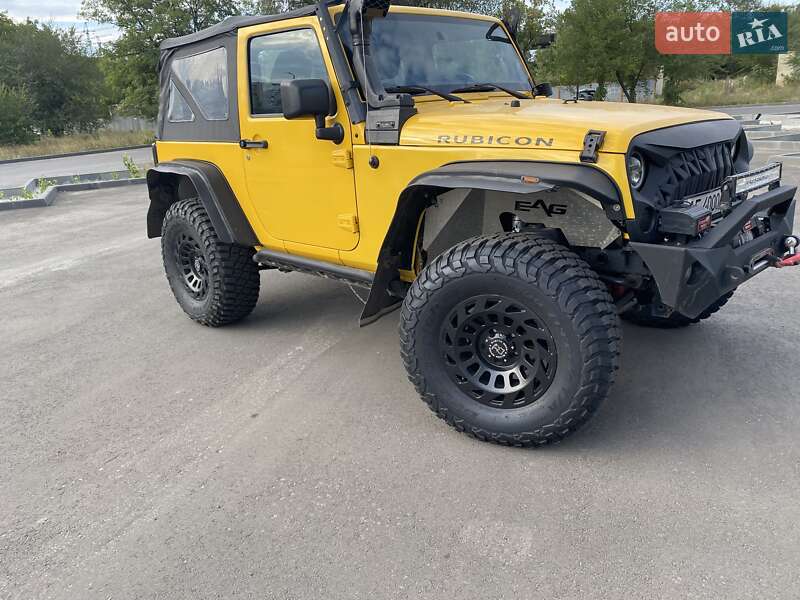 Внедорожник / Кроссовер Jeep Wrangler 2015 в Днепре