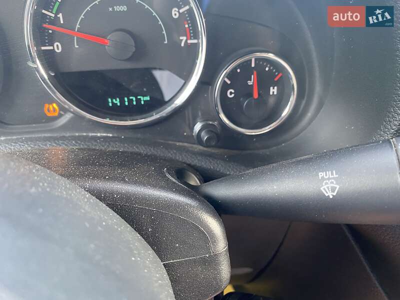 Внедорожник / Кроссовер Jeep Wrangler 2015 в Днепре