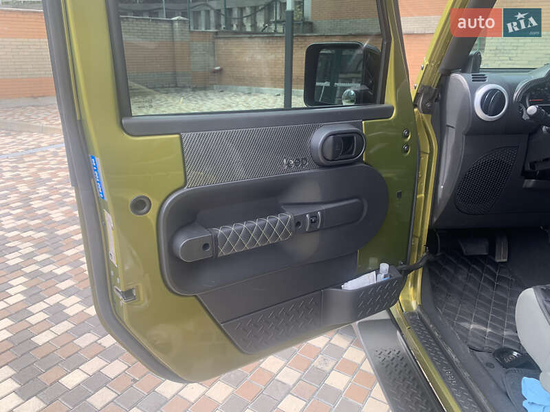 Внедорожник / Кроссовер Jeep Wrangler 2008 в Киеве фото 15 Внедорожник / Кроссовер Jeep Wrangler 2008 в Киеве