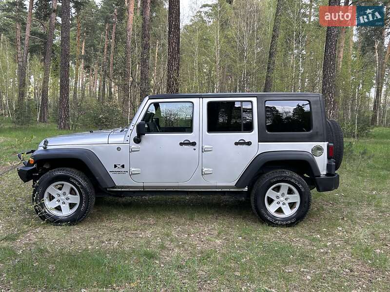 Внедорожник / Кроссовер Jeep Wrangler 2008 в Киеве