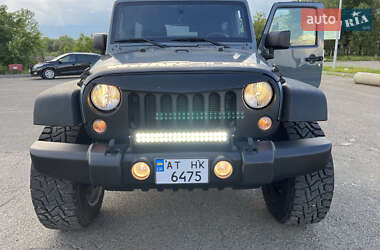 Внедорожник / Кроссовер Jeep Wrangler 2013 в Ивано-Франковске